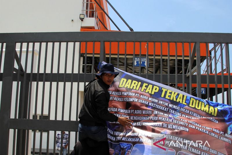 Unjuk rasa di Kawasan Industri Dumai