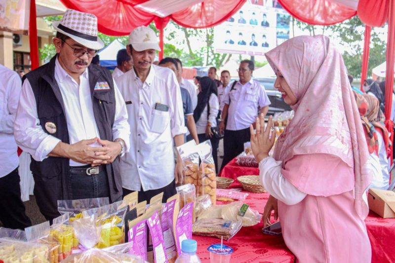 Pemkab Ciamis gelar pasar murah guna kendalikan harga jelang Idul Adha
