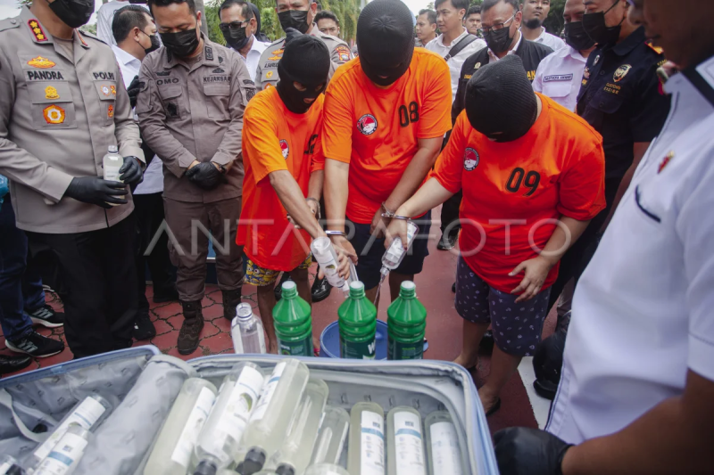 Ungkap kasus pabrik sabu cair di Batam