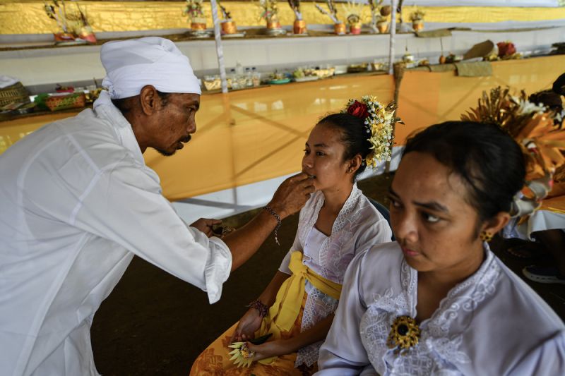 Potong gigi massal umat Hindu di Palembang