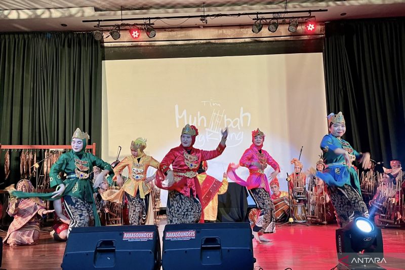 Tim Muhibah Angklung Jawa Barat promosikan budaya Indonesia di 3 benua