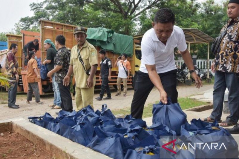 Disdag Bekasi distribusikan ribuan paket sembako subsidi