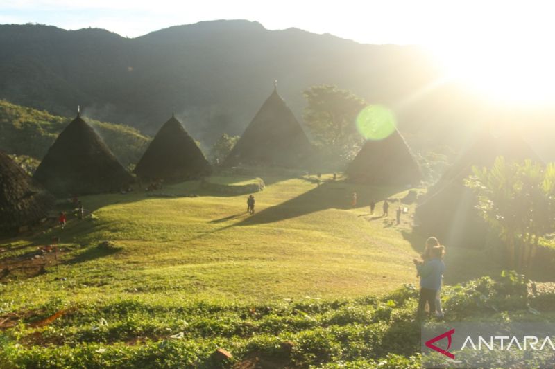 Kampung adat Waerebo, desa tercantik kedua di dunia