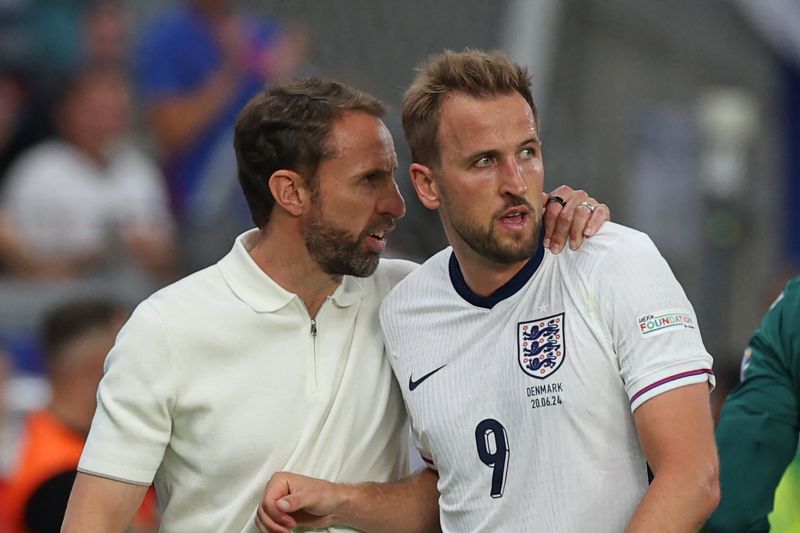 Harry Kane bela Gareth Southgate yang diktitik soal performa timnas Inggris