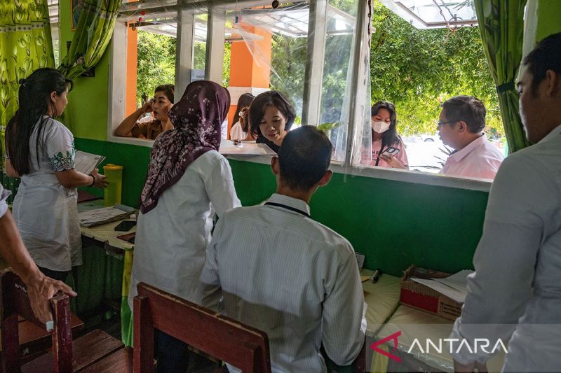 Penerimaan peserta didik baru tingkat SMP di Palu