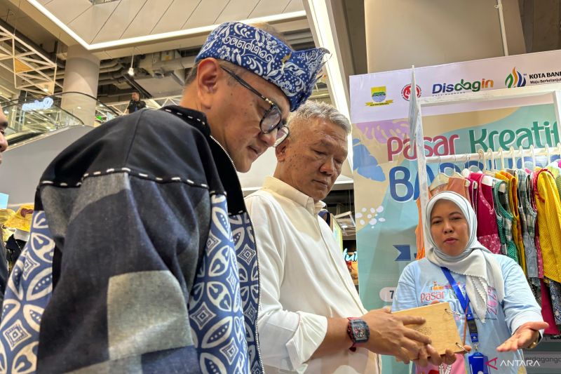 Kota Bandung targetkan omzet Rp10 miliar pada Pasar Kreatif 2024