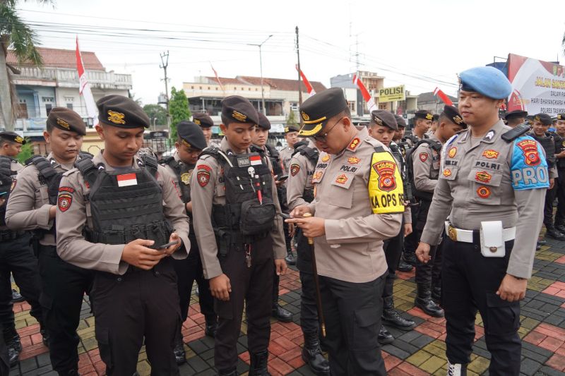 Kapolres Tasikmalaya Kota sidak HP anggota pastikan tidak berjudi online