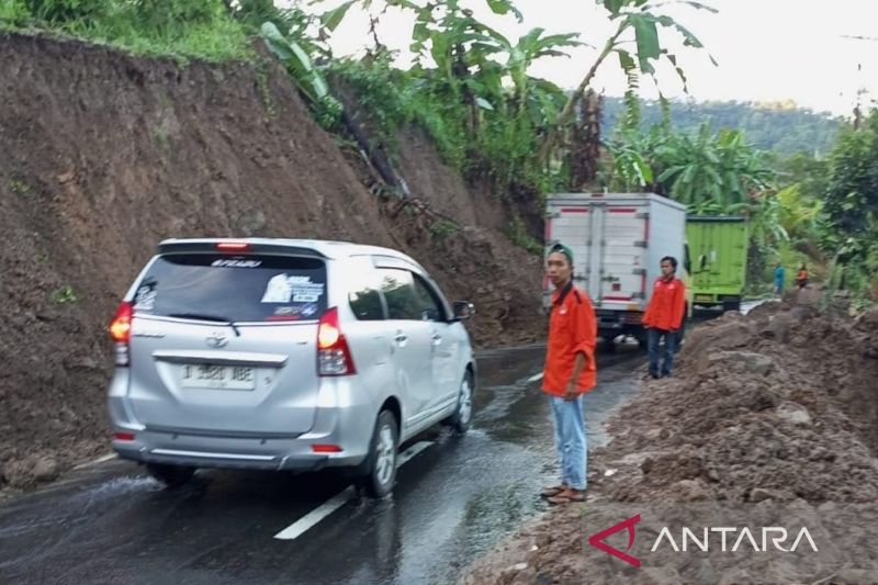 BPBD Cianjur: Jalur selatan sudah dapat dilalui kendaraan