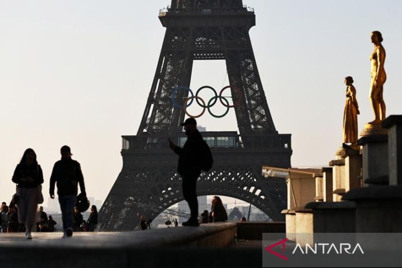 Keluarga perancang Menara Eiffel bersikeras tolak logo Olimpiade dipasang permanen