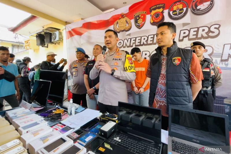 Polresta Bogor tangkap agen perekrut selebgram yang promosikan judi daring