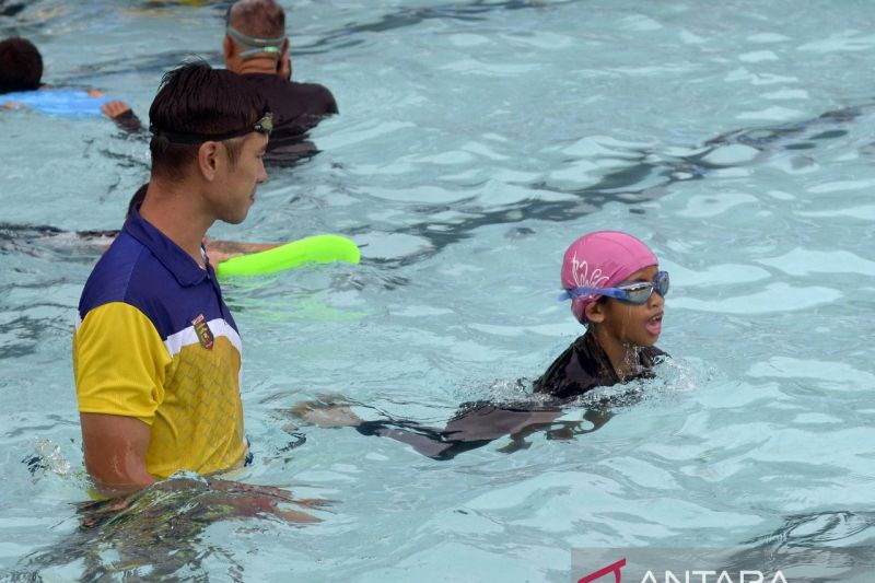 Kelas renang libur sekolah di Bandarlampung