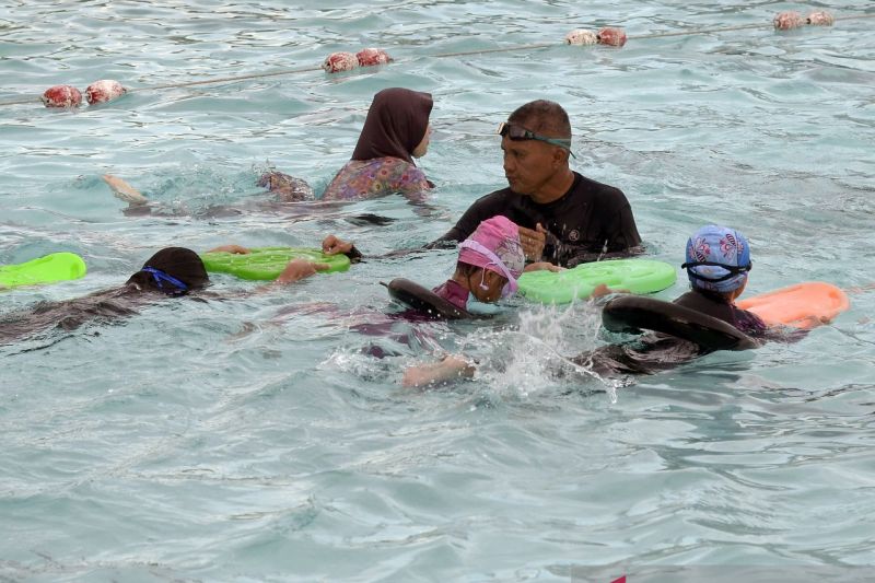 Kelas renang libur sekolah di Bandarlampung