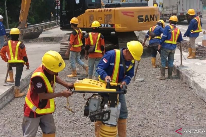 3 titik di ruas Jalan Tol Jakarta-Cikampek direkonstruksi