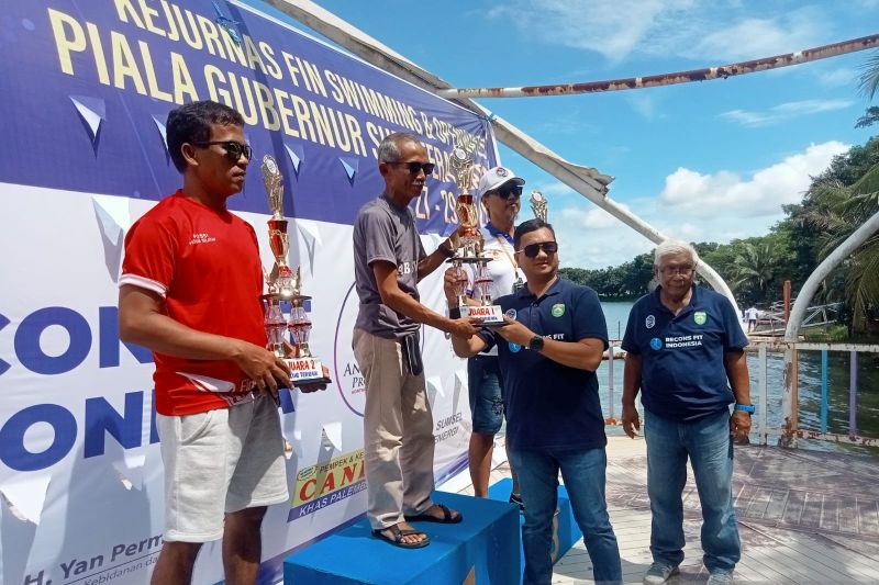 Siliwangi Swim Cimahi dinobatkan jadi tim terbaik Kejurnas Fin Swimming di Palembang