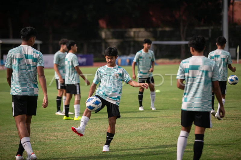 Piala AFF U-16: Latihan timnas Indonesia jelang perebutan juara ketiga sore ini