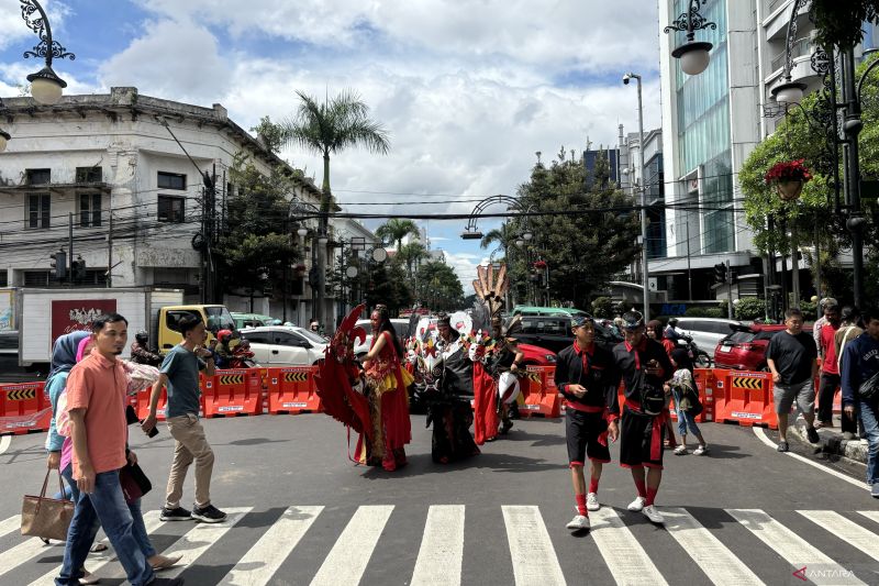 Polrestabes Bandung memberlakukan rekayasa lalu lintas saat AAF 2024