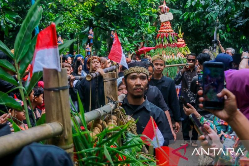 Tradisi Sidekah Bumi di Mulyaharja Bogor menjadi daya tarik wisatawan