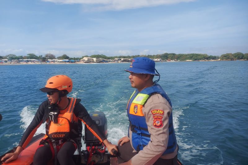 Tim SAR bentuk 2 tim cari wisatawan yang hilang di laut Garut