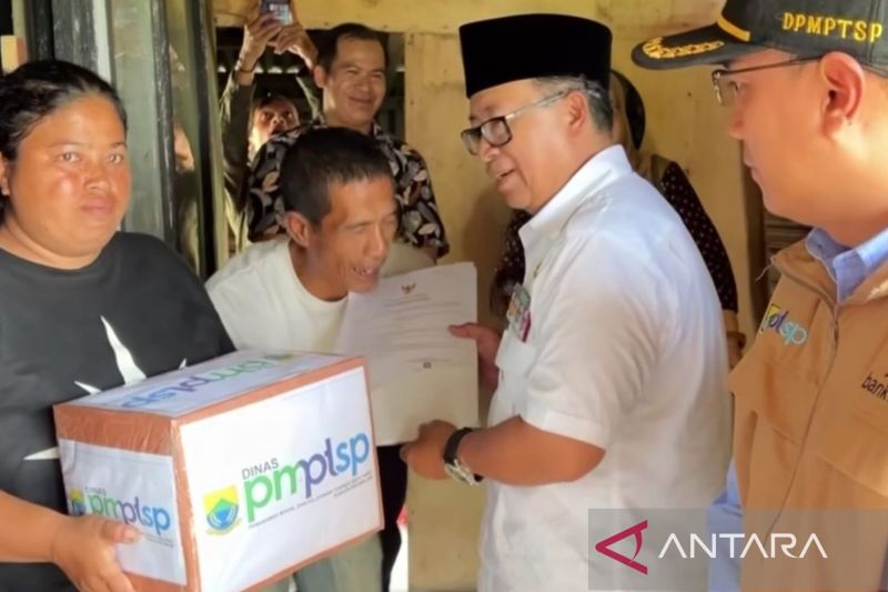 Pemkab Cianjur berikan sejumlah layanan kedinasan program Desa Manjur