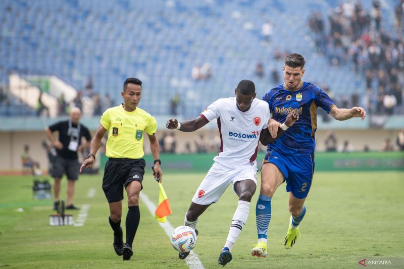 Bek Persib Nick Kuipers maksimalkan persiapan jelang laga pembukaan Liga 1