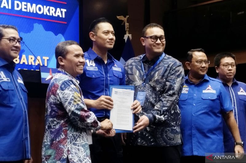 AHY mengusung Gilang Dirga menjadi bakal calon Wakil Bupati Bandung Barat