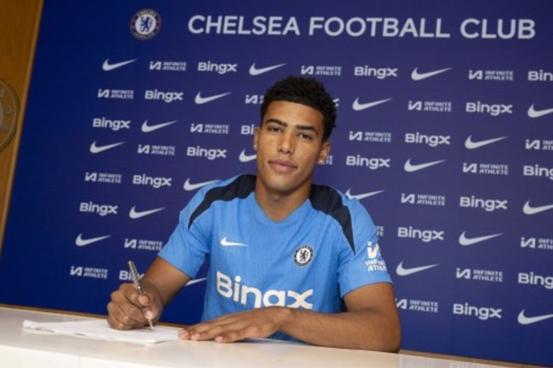 Chelsea merampungkan transfer keenamnya pemain asal AS