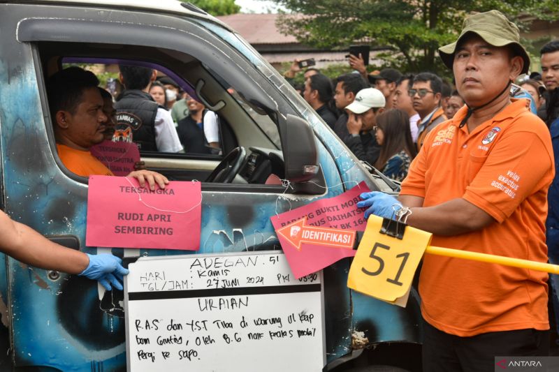 Rekonstruksi kasus pembakaran rumah wartawan di Karo