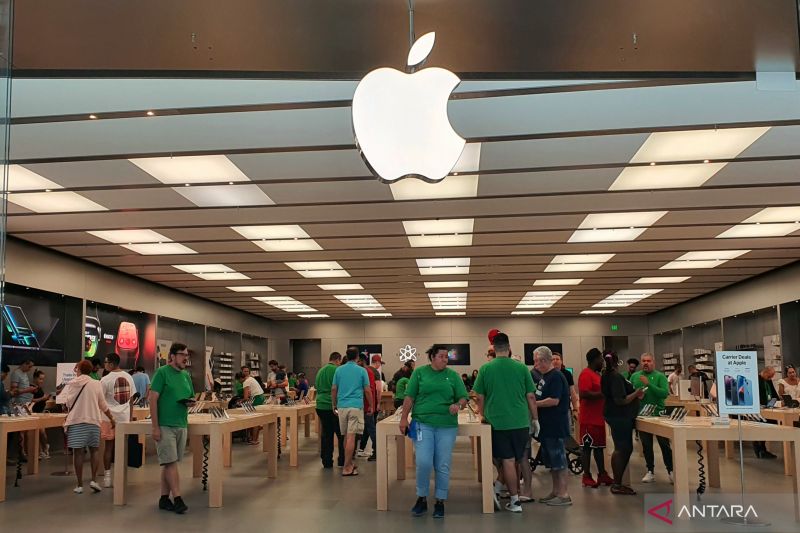 Apple buka pusat pendidikan bagi pekerja pemasoknya di Vietnam