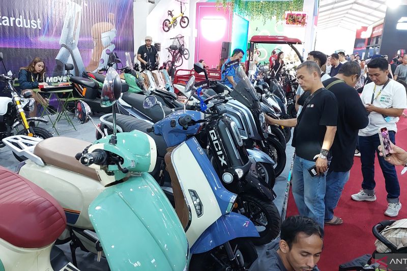 Tips saat membeli sepeda motor listrik