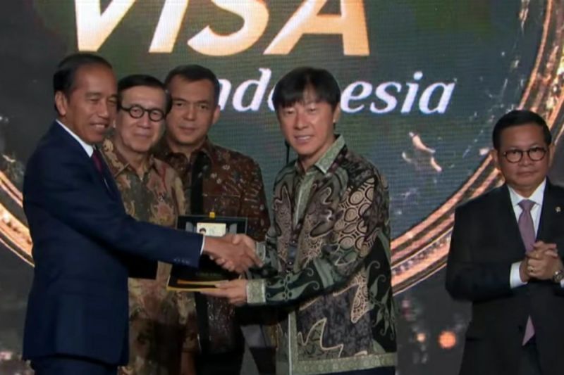 Shin Tae-yong bertekad kerja lebih keras setelah mendapat Golden Visa