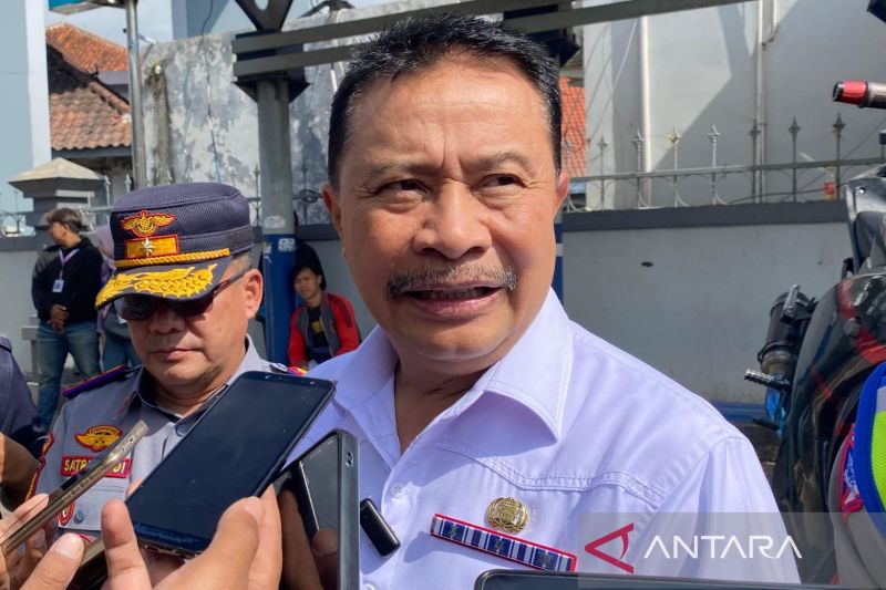 Bupati Garut pastikan kebutuhan air masyarakat terpenuhi saat musim kemarau