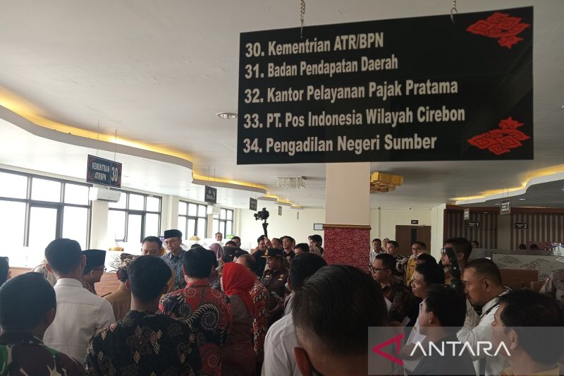 Pemkab Cirebon sederhanakan perizinan di MPP untuk menarik investor