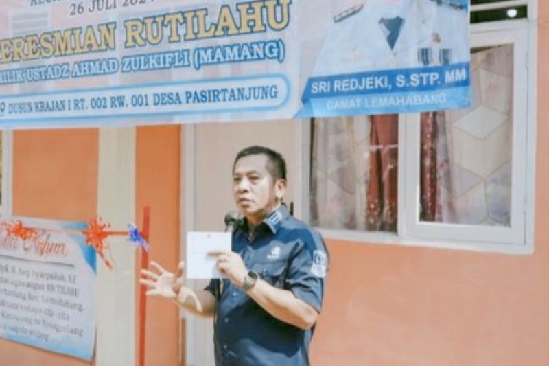 Bupati Karawang meminta pembangunan rumah layak huni jangan asal-asalan