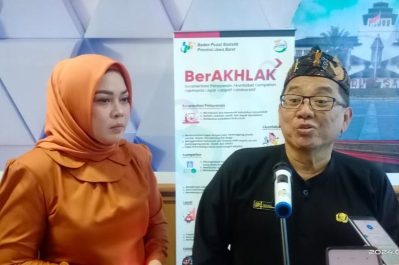 BPS Jabar sebut industri menggeliat seiring peningkatan impor bahan baku