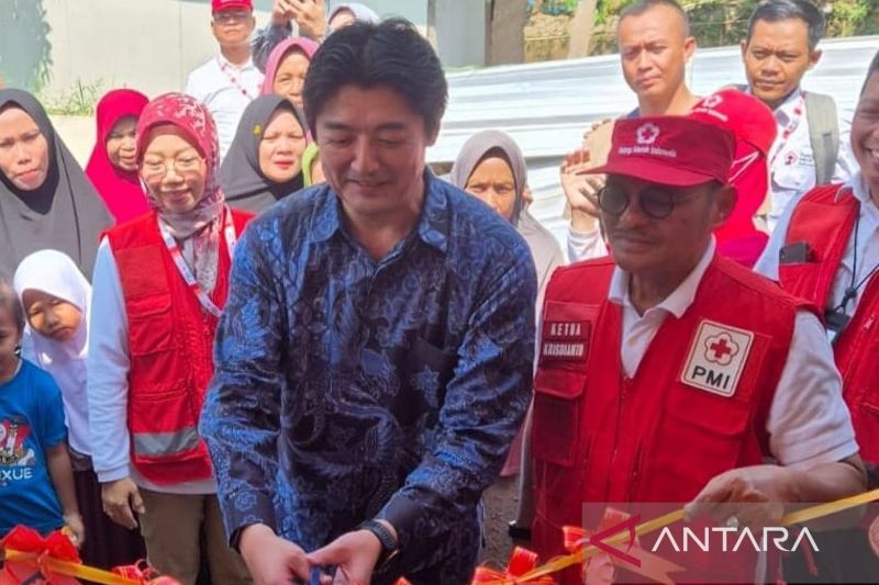 PMI Jakarta Timur resmikan dua unit MCK di Cianjur