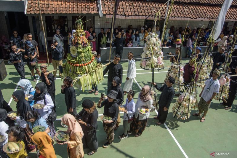 Ekowisata tingkatkan ekonomi dan keimanan wanita Sunda Wiwitan