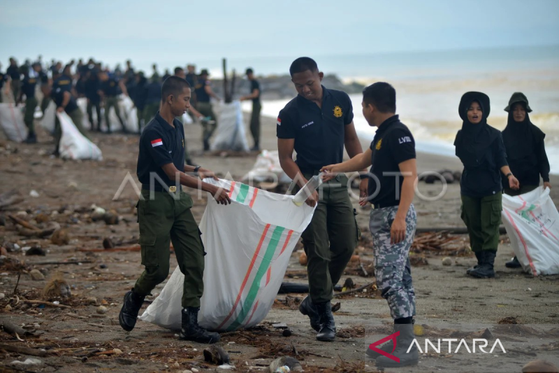 Pengumpulan sampah pantai