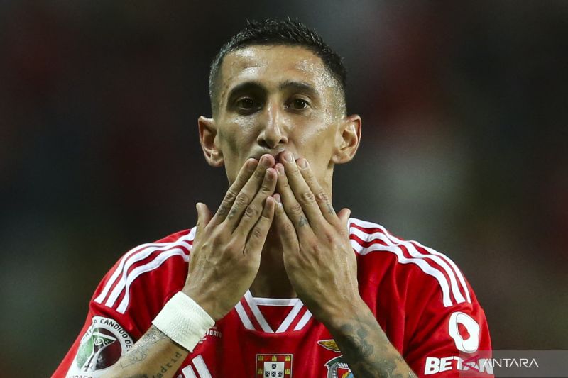 Angel Di Maria memperpanjang kontraknya dengan Benfica hingga 2025