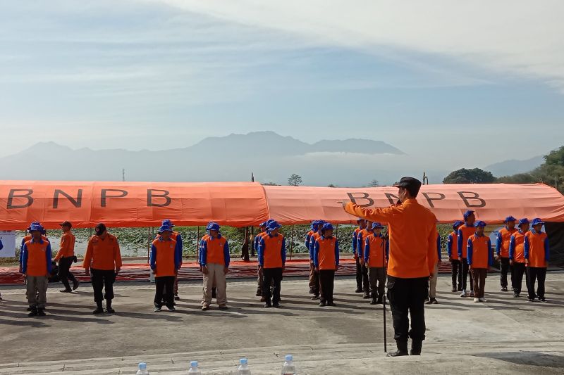 Pemkab Garut tingkatkan kemampuan sukarelawan dalam menghadapi bencana