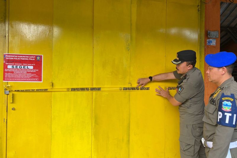 Satpol PP Garut tutup warung jamu karena menjual miras
