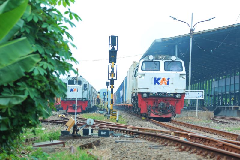 KAI Daop 1 mengoptimalkan Stasiun Cikarang Jabar sebagai stasiun terintegrasi