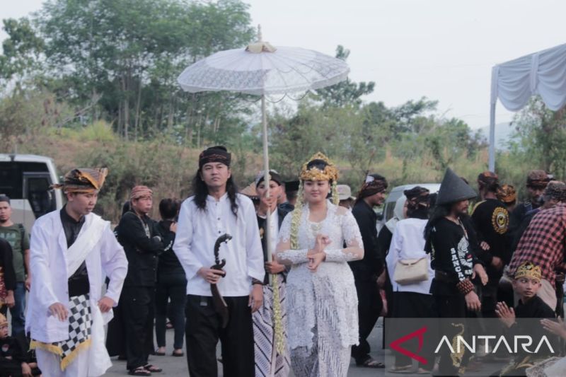 Paguyuban Padjadjaran Anyar lestarikan budaya lokal Sukabumi