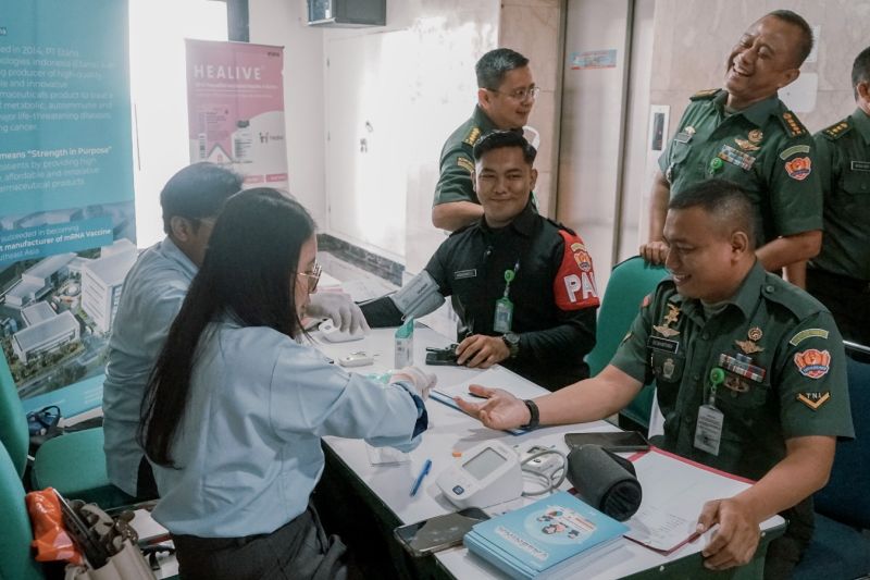 Perusahaan biofarmasi Etana dan RSPAD gelar vaksinasi Hepatitis A ...