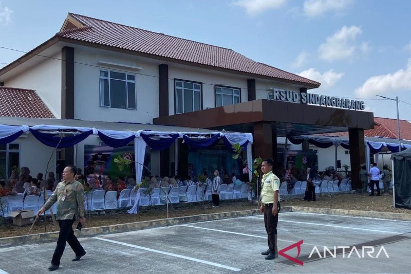 RSUD Sayang Cianjur membantu 20 tempat tidur bayi ke RSUD Sindangbarang