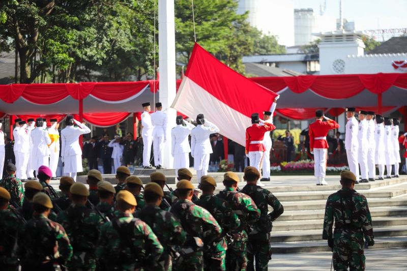 Pemkot Bandung pastikan tidak ada aturan Paskibraka putri lepas jilbab