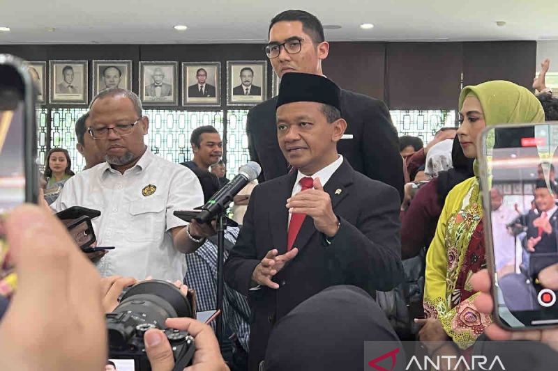 Bahlil mendaftar jadi calon Ketua Umum Golkar Senin malam