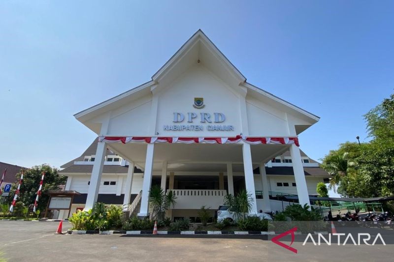 50 anggota DPRD Cianjur terpilih dilantik pada Selasa