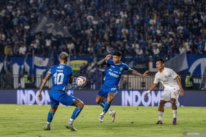 Persib Bandung telan kekalahan 0-1 saat bertandang ke Zhejiang FC