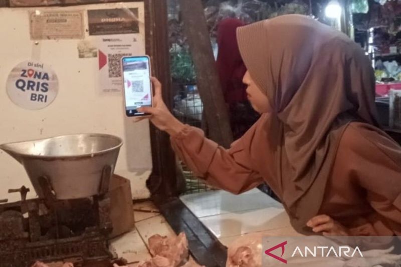 Transaksi jual beli di Pasar Cigombong Bogor terapkan digitalisasi