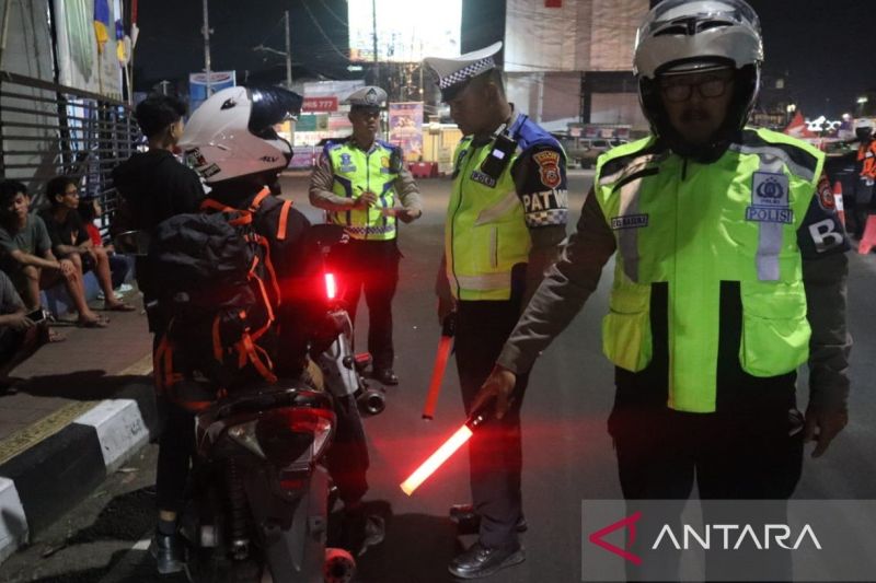 Polisi Cianjur amankan puluhan sepeda motor dan miras